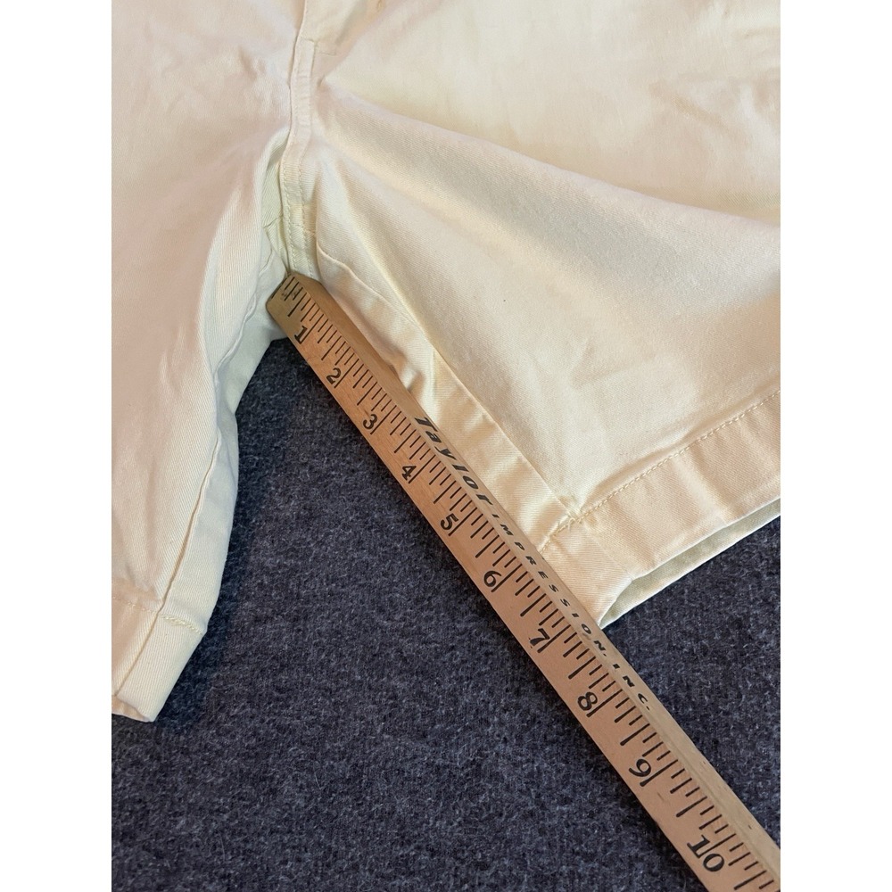 Chaps Men's Stretch Yellow Shorts Size 36 - Picture 3 of 5